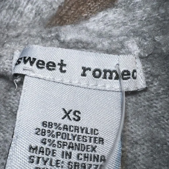 Sweet Romeo Intarsia Star Cardigan - Picture 6 of 8